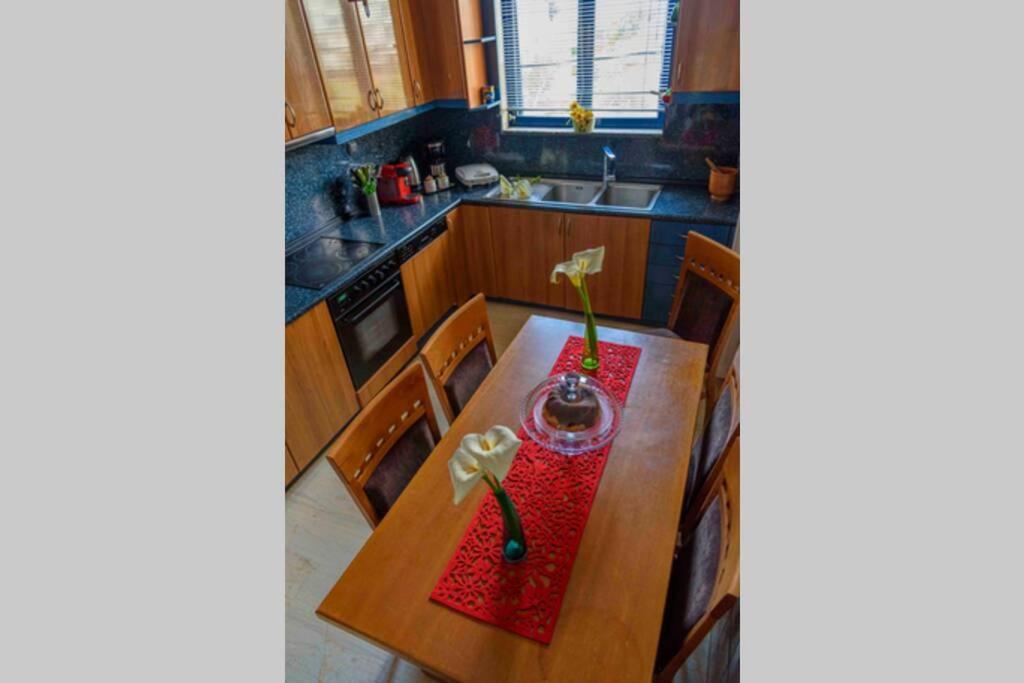 "Armens Luxury Home" 3 Minutes From The Beach By Foot Resmo Dış mekan fotoğraf